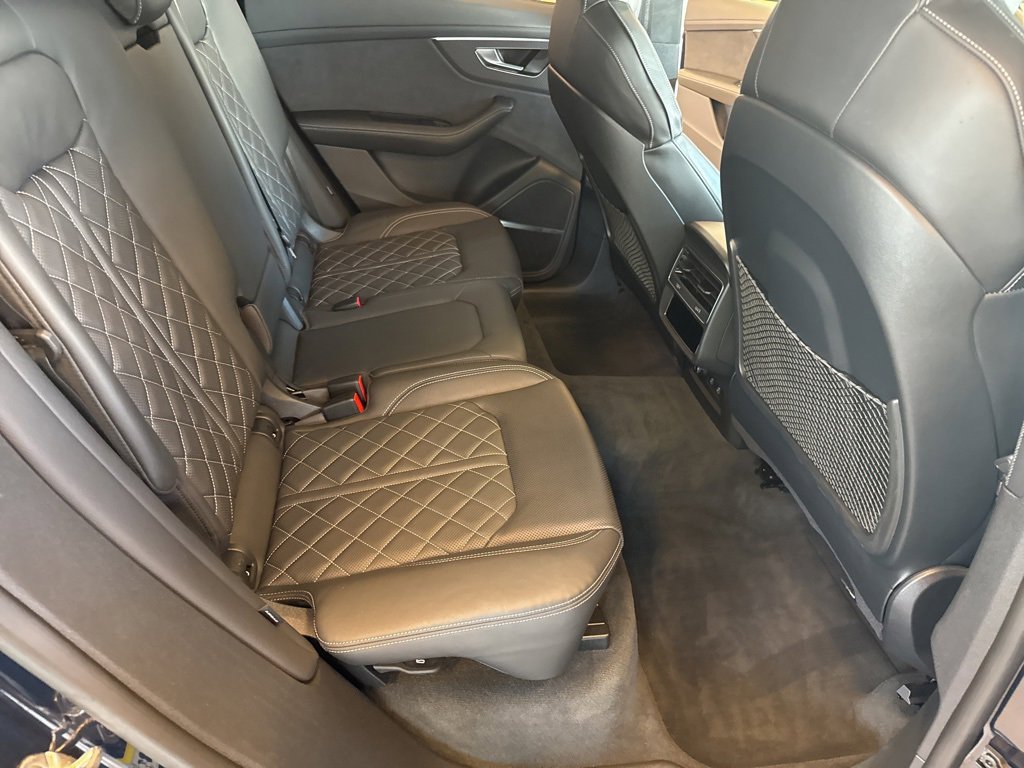 Used 2024 Audi SQ8 Prestige w/ Prestige Package image 30