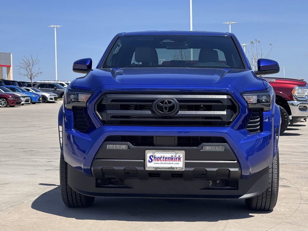 Used 2025 Toyota Tacoma SR5 RWD image 7