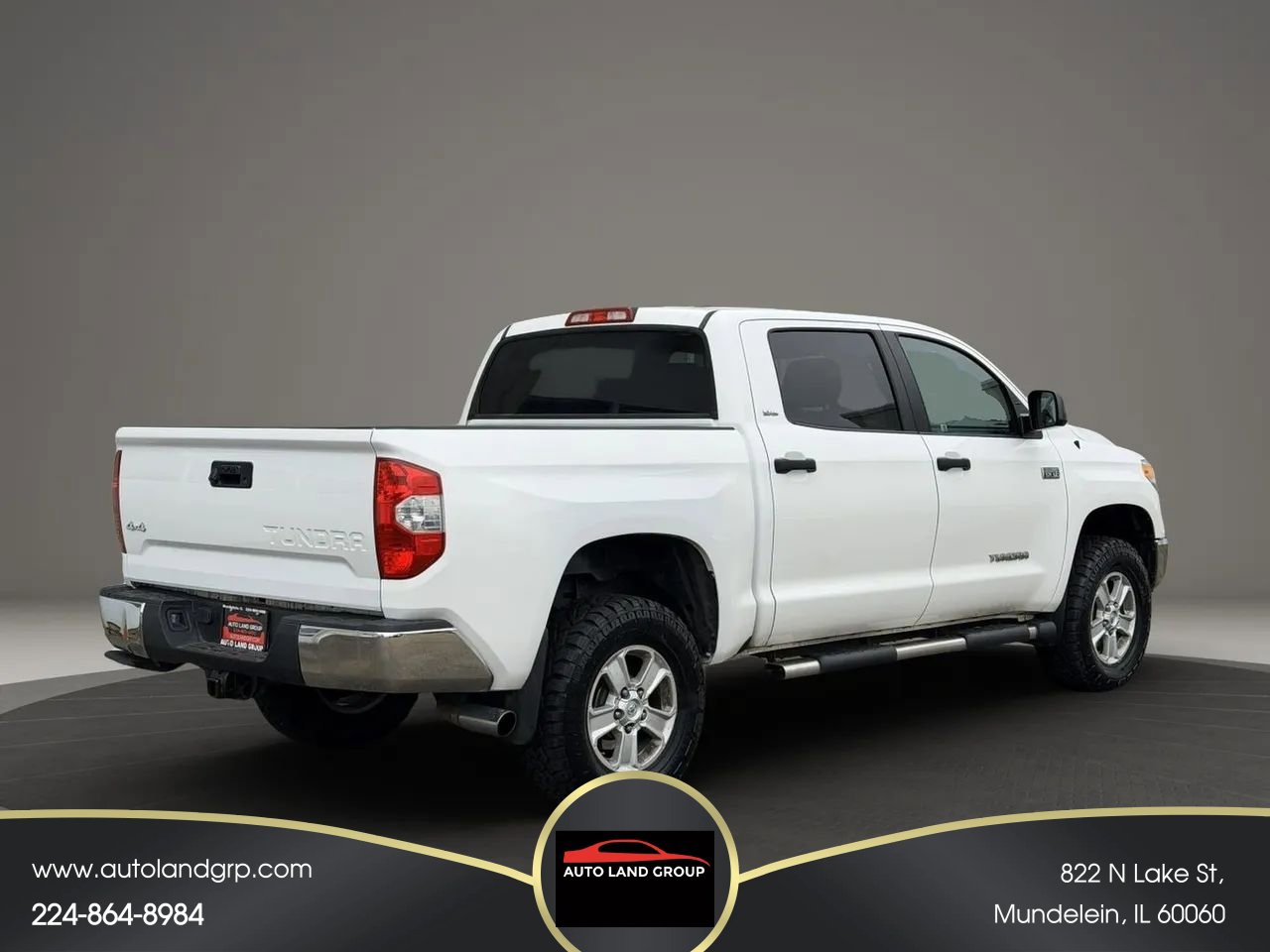 Used 2015 Toyota Tundra SR5 w/ SR5 Upgrade Package image 2
