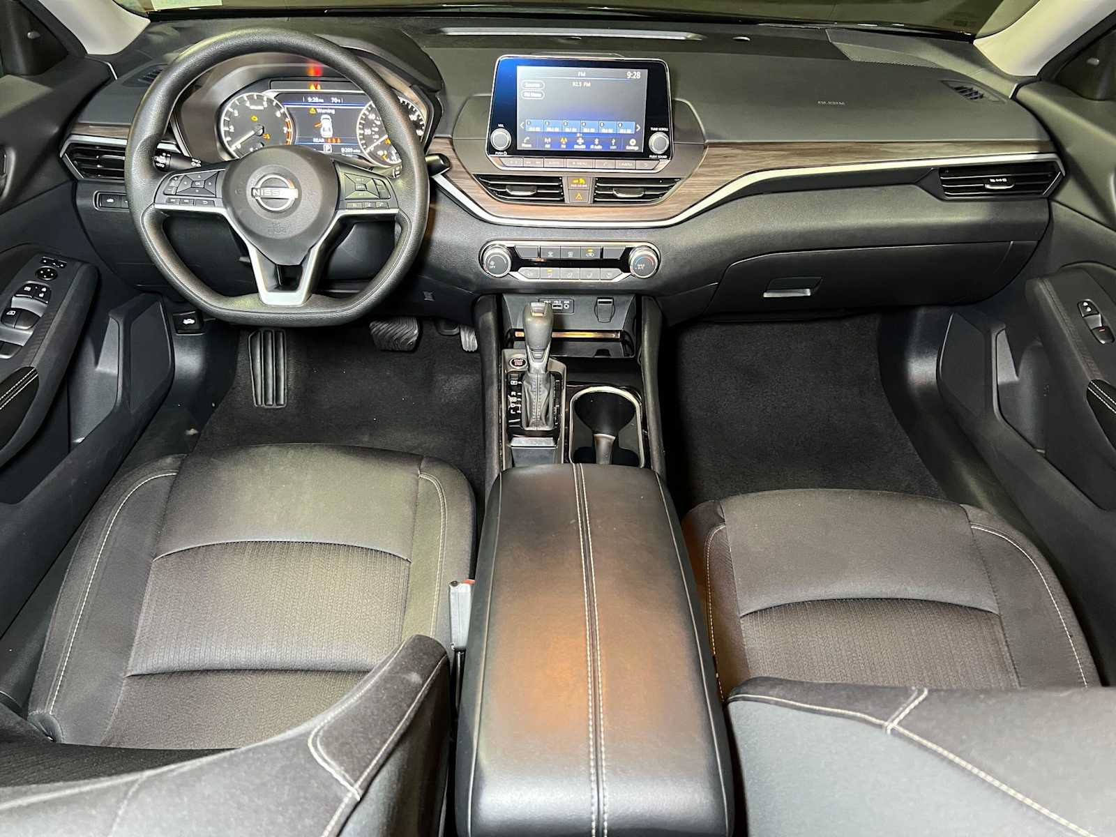 Used 2024 Nissan Altima 2.5 SV FWD image 38