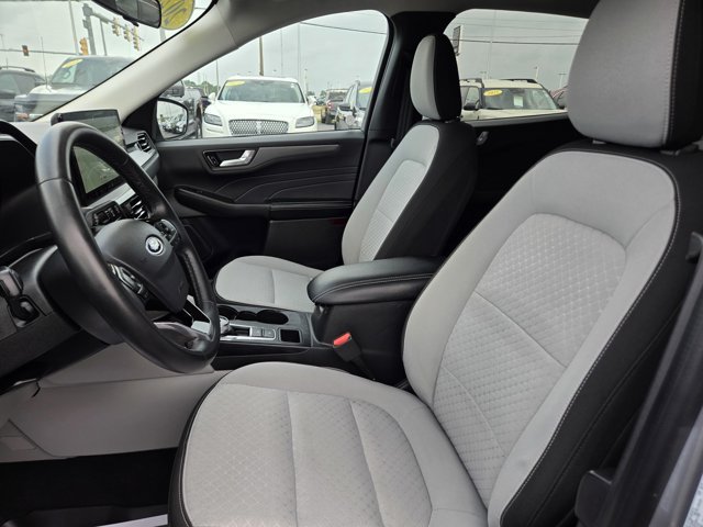 Used 2023 Ford Escape Active w/ Tech Pack #2 AWD/4WD image 26