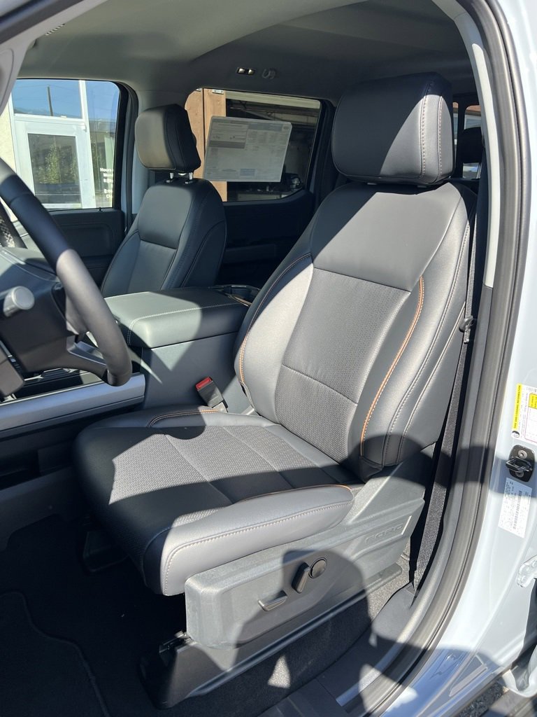 New 2026 Ford F350 4x4 Crew Cab Super Duty image 13