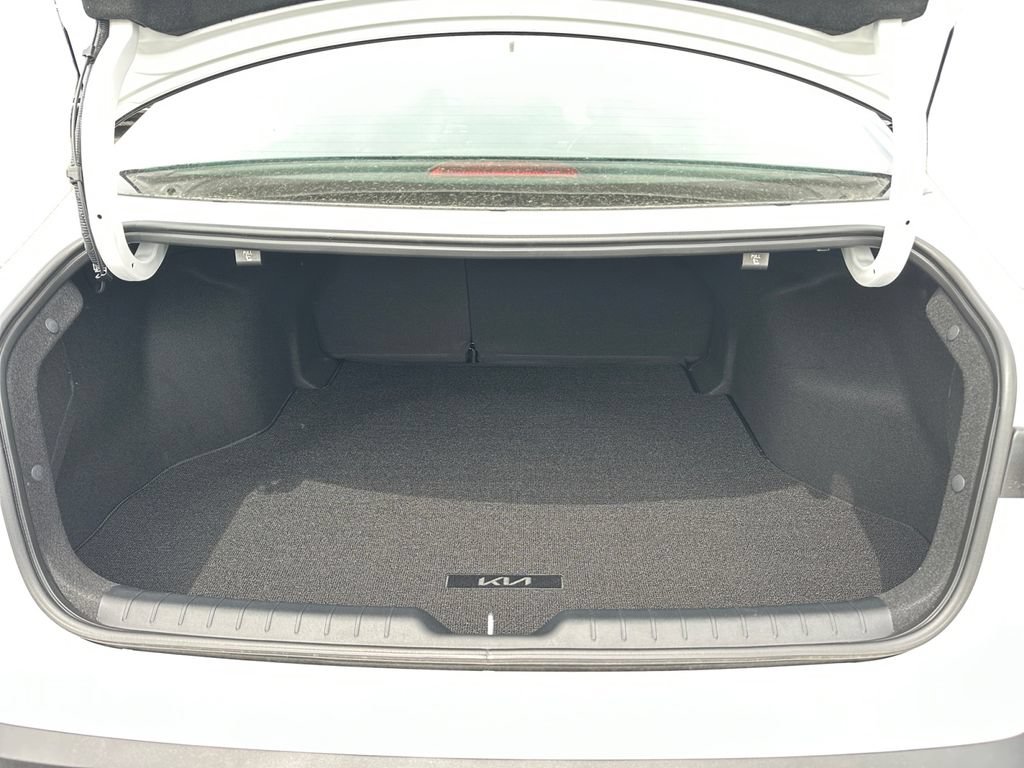 New 2026 Kia K4 FWD image 9