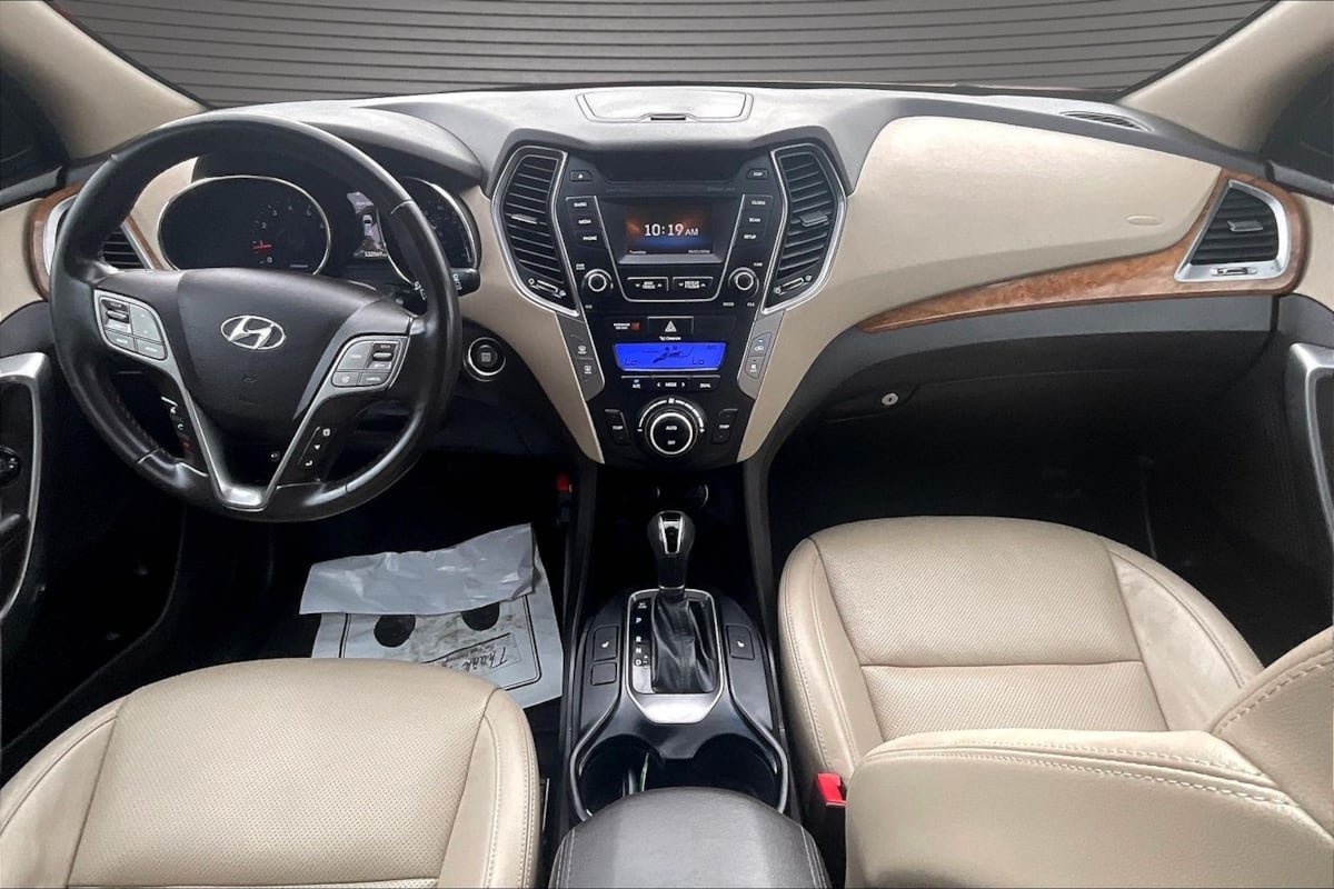 Used 2015 Hyundai Santa Fe GLS w/ Option Group 02 AWD/4WD image 7
