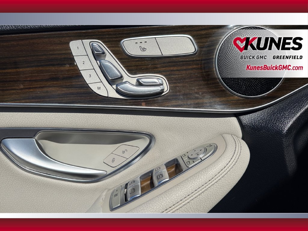Used 2017 Mercedes-Benz C 300 4MATIC Sedan image 18