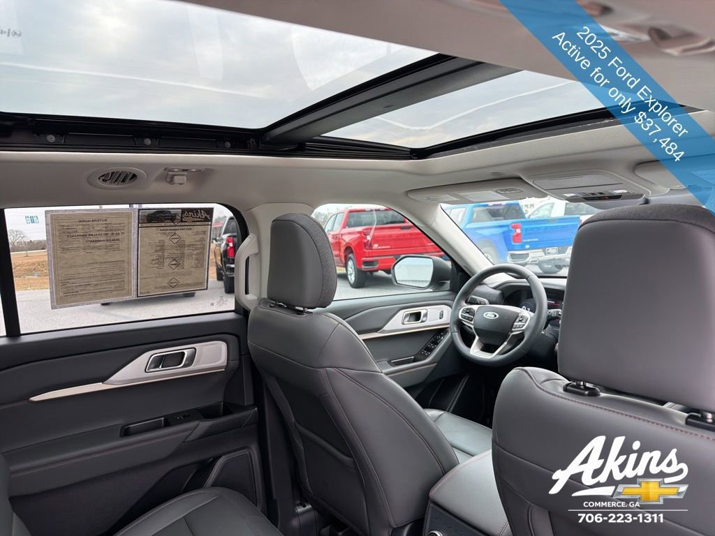 Used 2025 Ford Explorer Active w/ Active Comfort Package AWD/4WD image 22