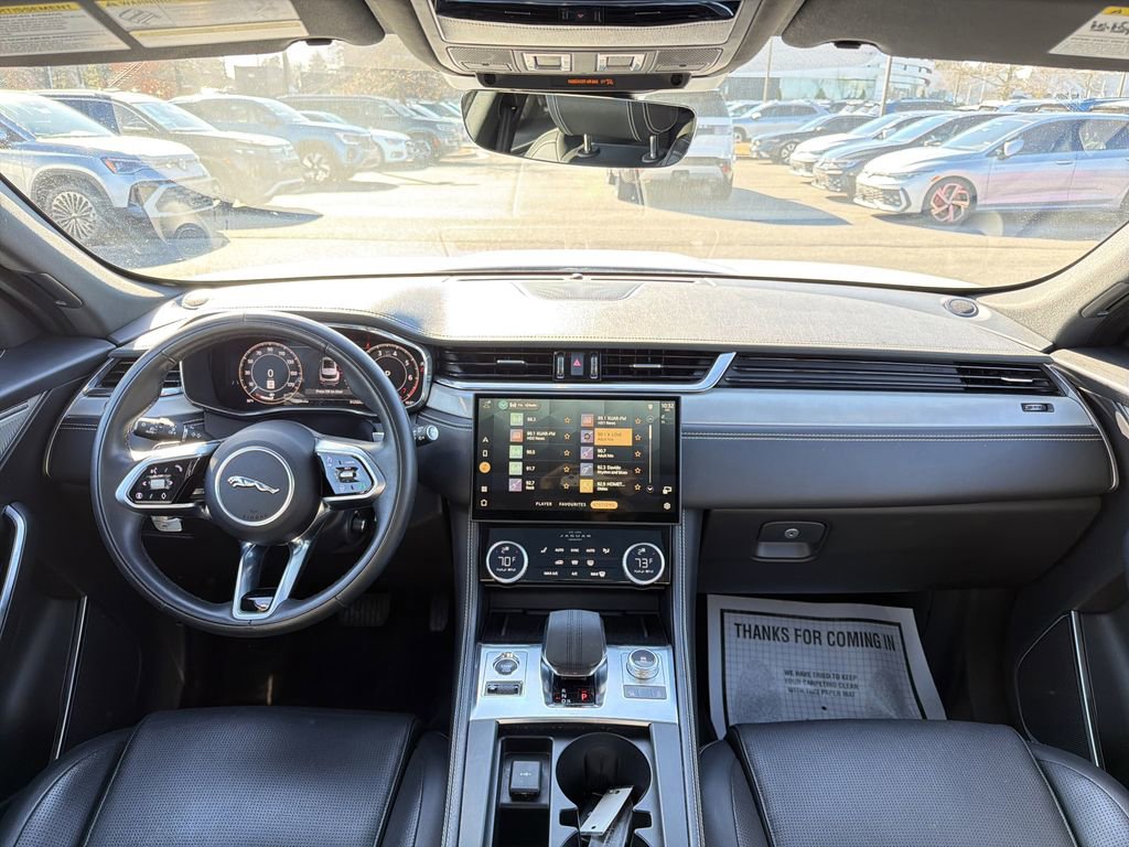 Used 2025 Jaguar F-PACE R-Dynamic S image 22