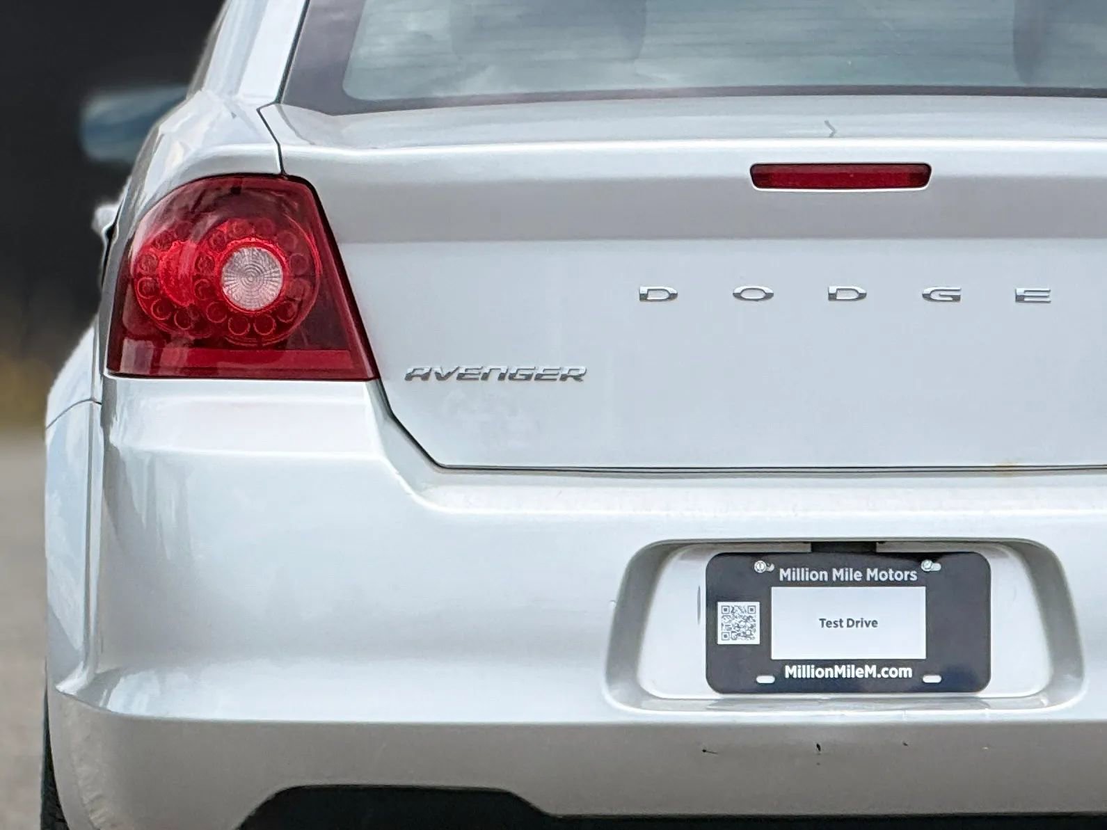 Used 2012 Dodge Avenger SE FWD image 13