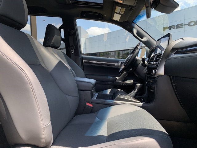 Used 2023 Lexus GX 460 Premium w/ Premium Package AWD/4WD image 35