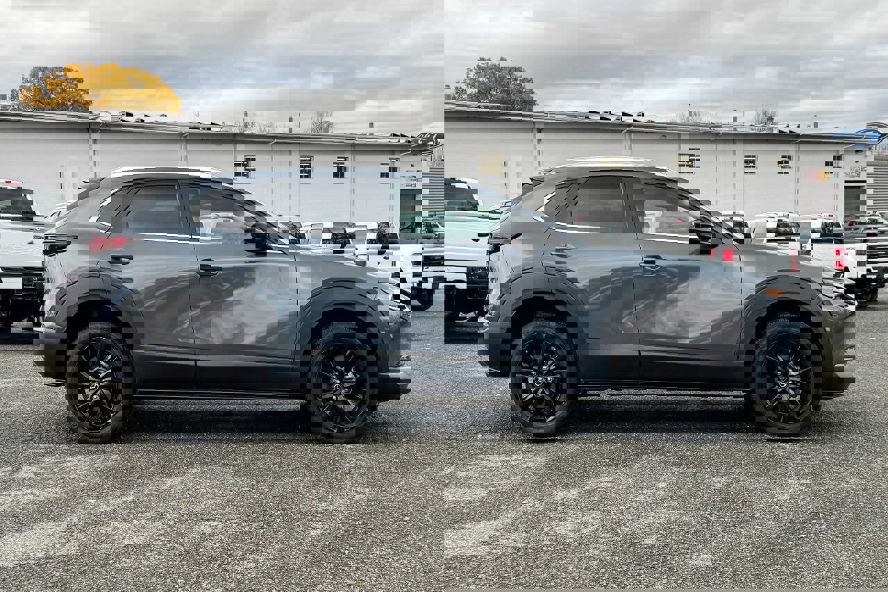 Used 2023 MAZDA CX-30 AWD 2.5 S w/ Preferred Package image 2
