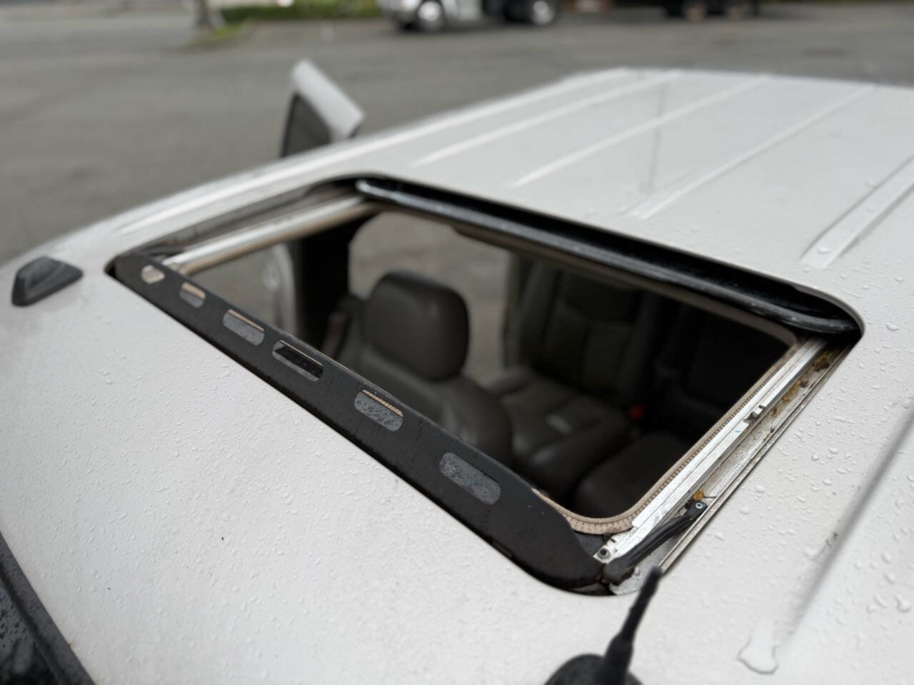 Used 2005 Chevrolet Avalanche 2500 w/ Preferred Equipment Group image 13