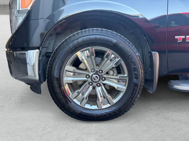Used 2019 Nissan Titan SV w/ SV Convenience Package image 23