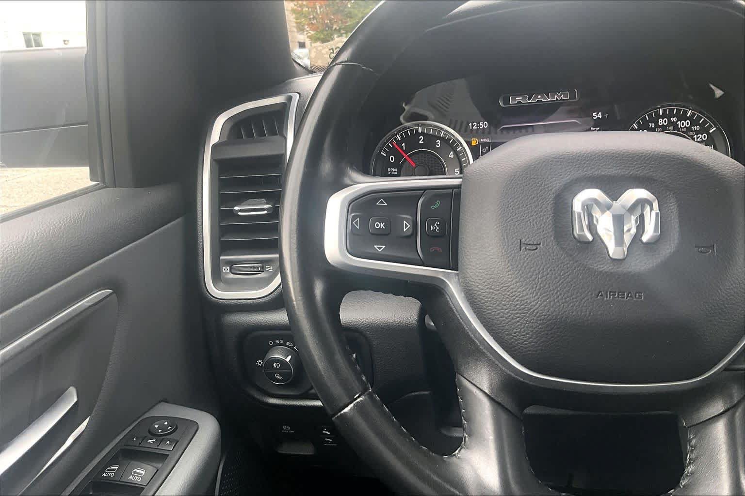 Used 2022 RAM 1500 Big Horn AWD/4WD image 23