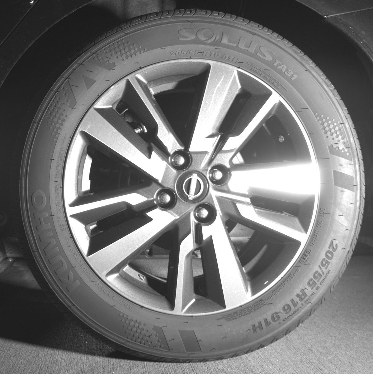 Used 2025 Nissan Versa SV image 14