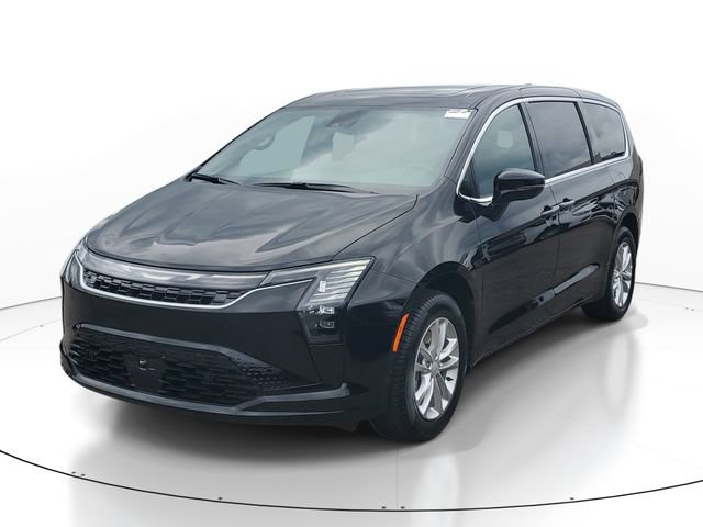 New 2027 Chrysler Pacifica Select AWD/4WD image 2