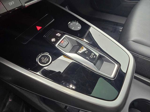 Used 2023 Audi Q4 e-tron Premium Plus w/ Premium Plus image 32