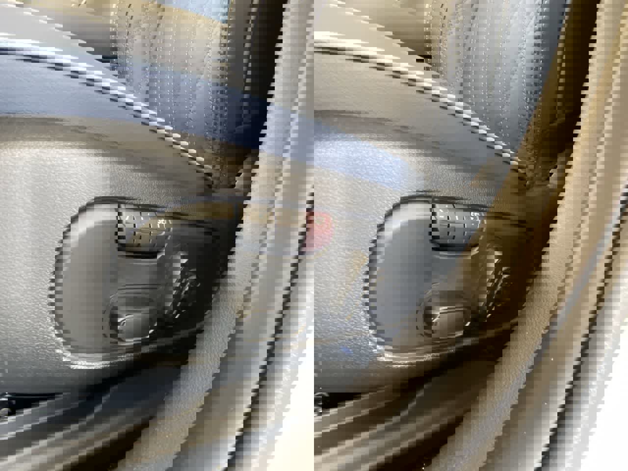 Certified 2023 MINI Cooper Clubman John Cooper Works image 10