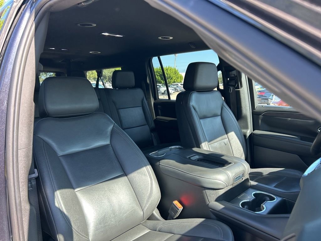 Used 2023 Chevrolet Suburban LT image 36