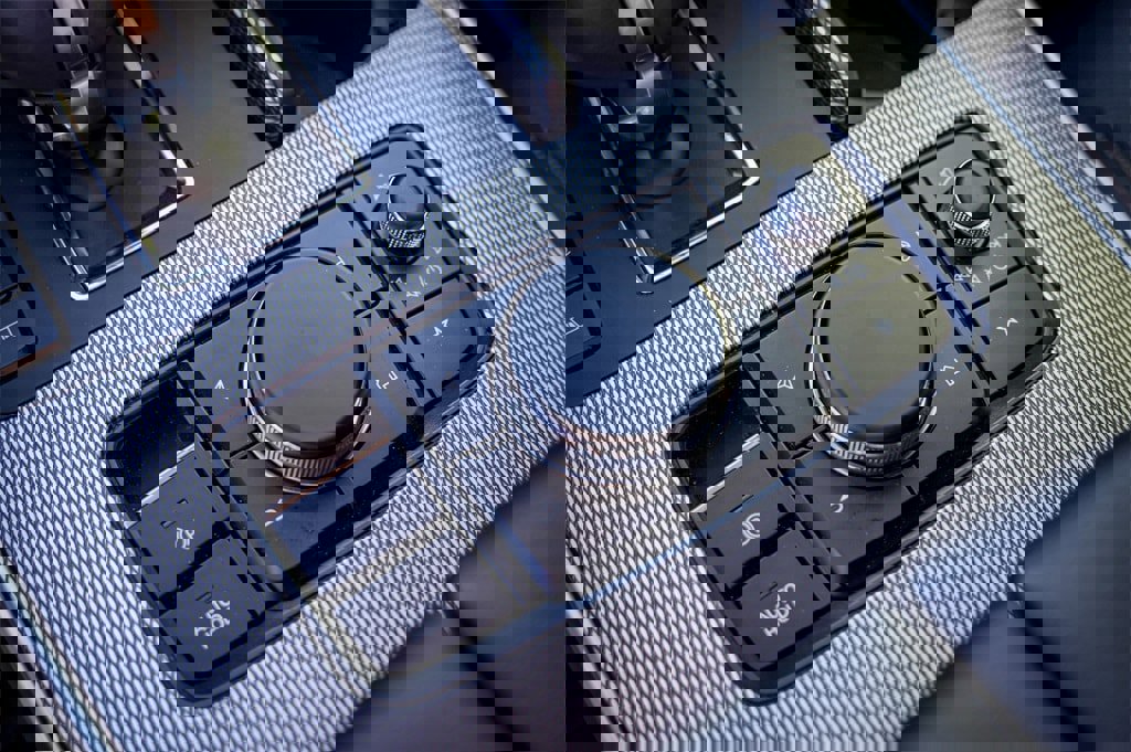 Used 2025 MAZDA CX-90 3.3 Turbo w/ Premium Plus Pkg image 17