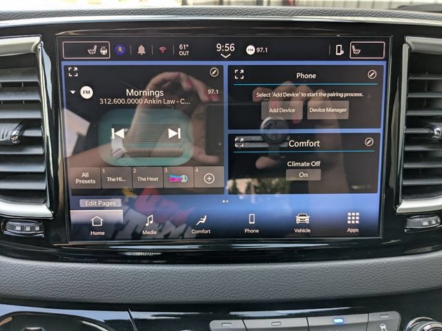 Used 2025 Chrysler Pacifica Select FWD image 18