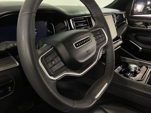 Used 2022 Jeep Wagoneer Series II w/ Rear Seat Video Group 1 AWD/4WD image 17