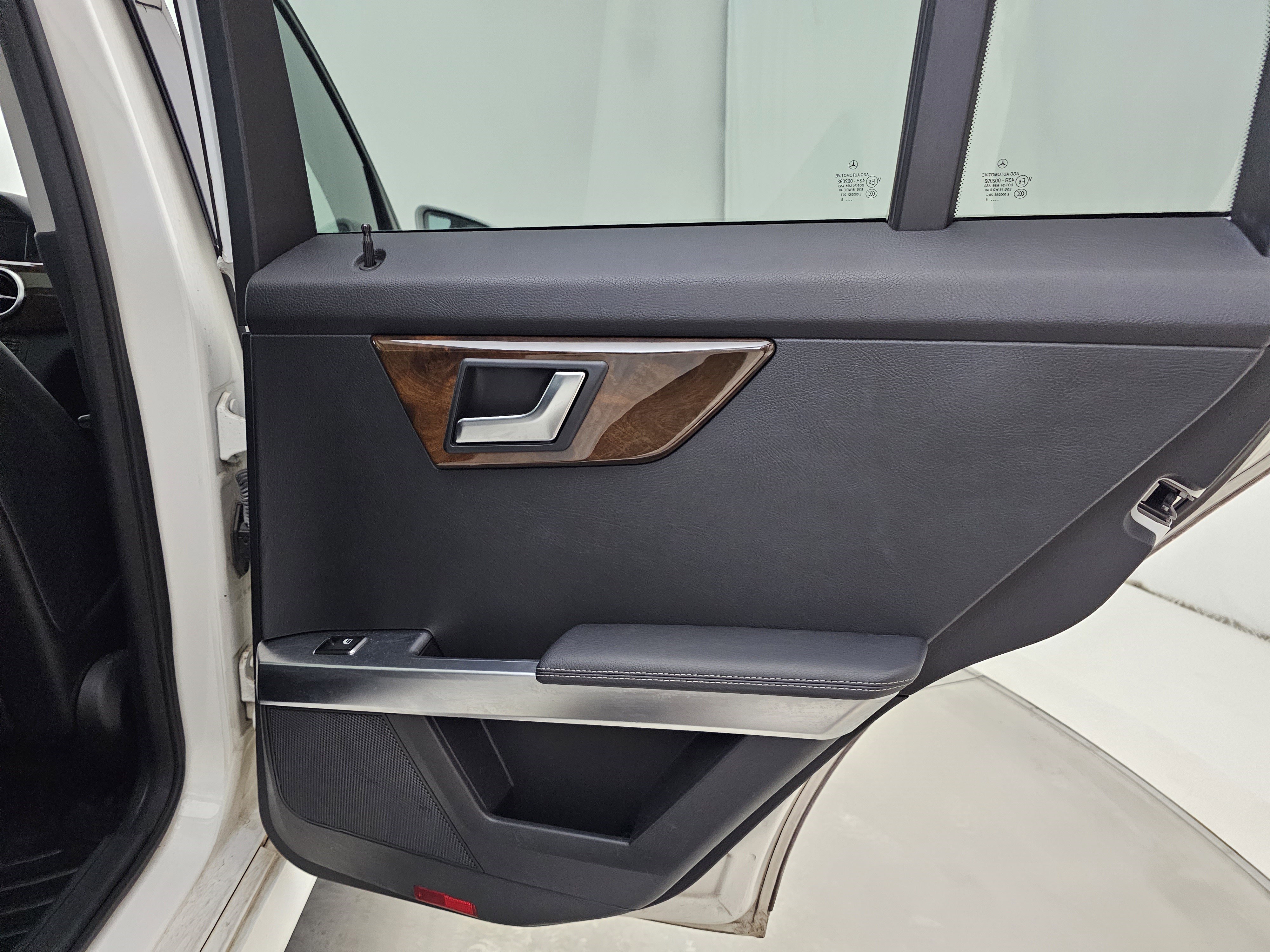 Used 2015 Mercedes-Benz GLK 350 4MATIC image 22