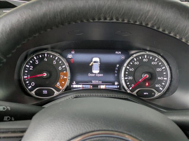 Used 2022 Jeep Renegade Latitude w/ Convenience Group AWD/4WD image 11