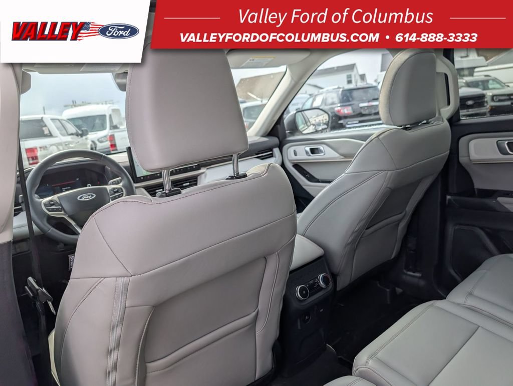 New 2025 Ford Explorer Active w/ Active Comfort Package AWD/4WD image 46