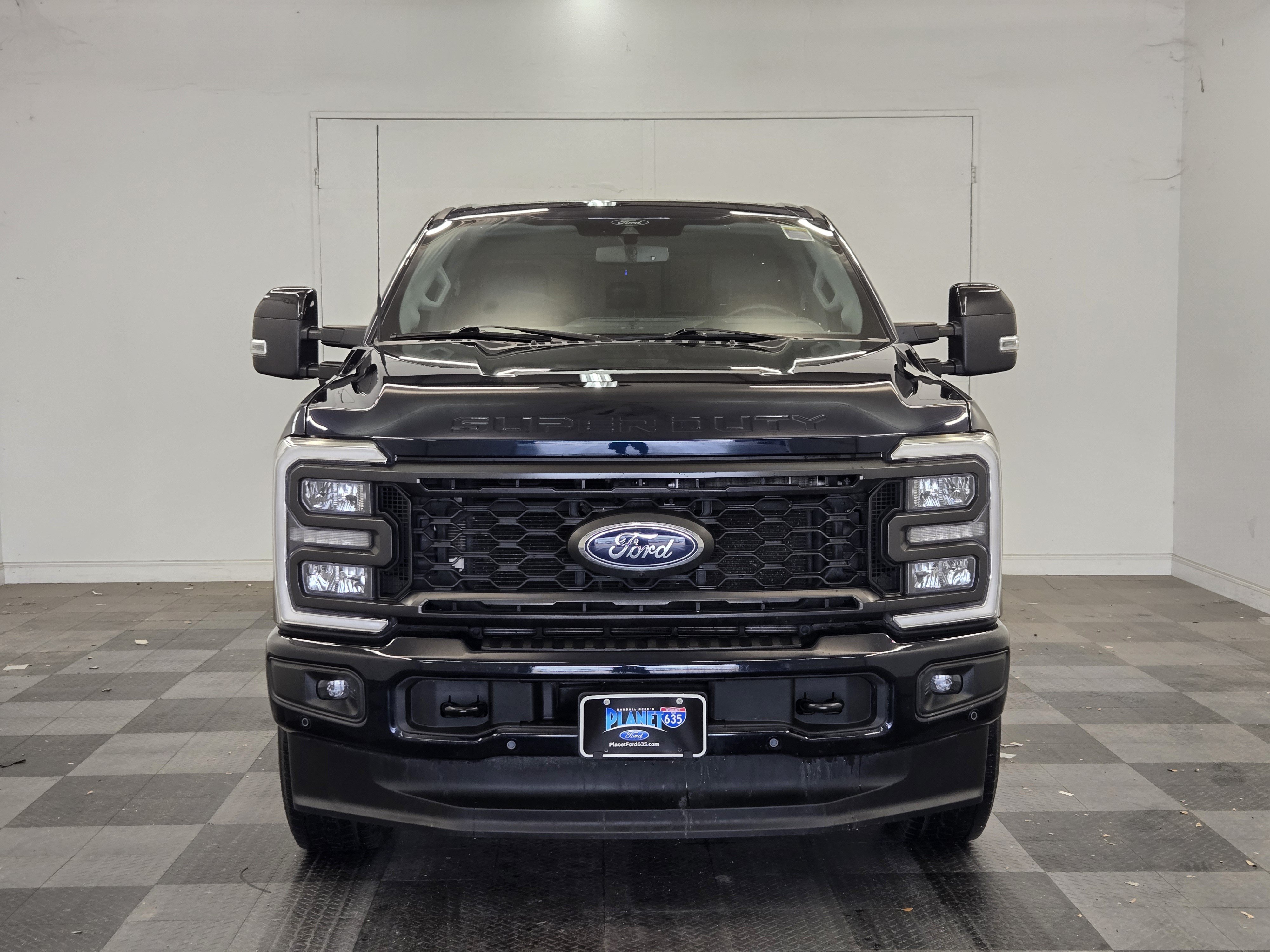 Certified 2024 Ford F250 Lariat w/ Lariat Ultimate Package AWD/4WD image 3