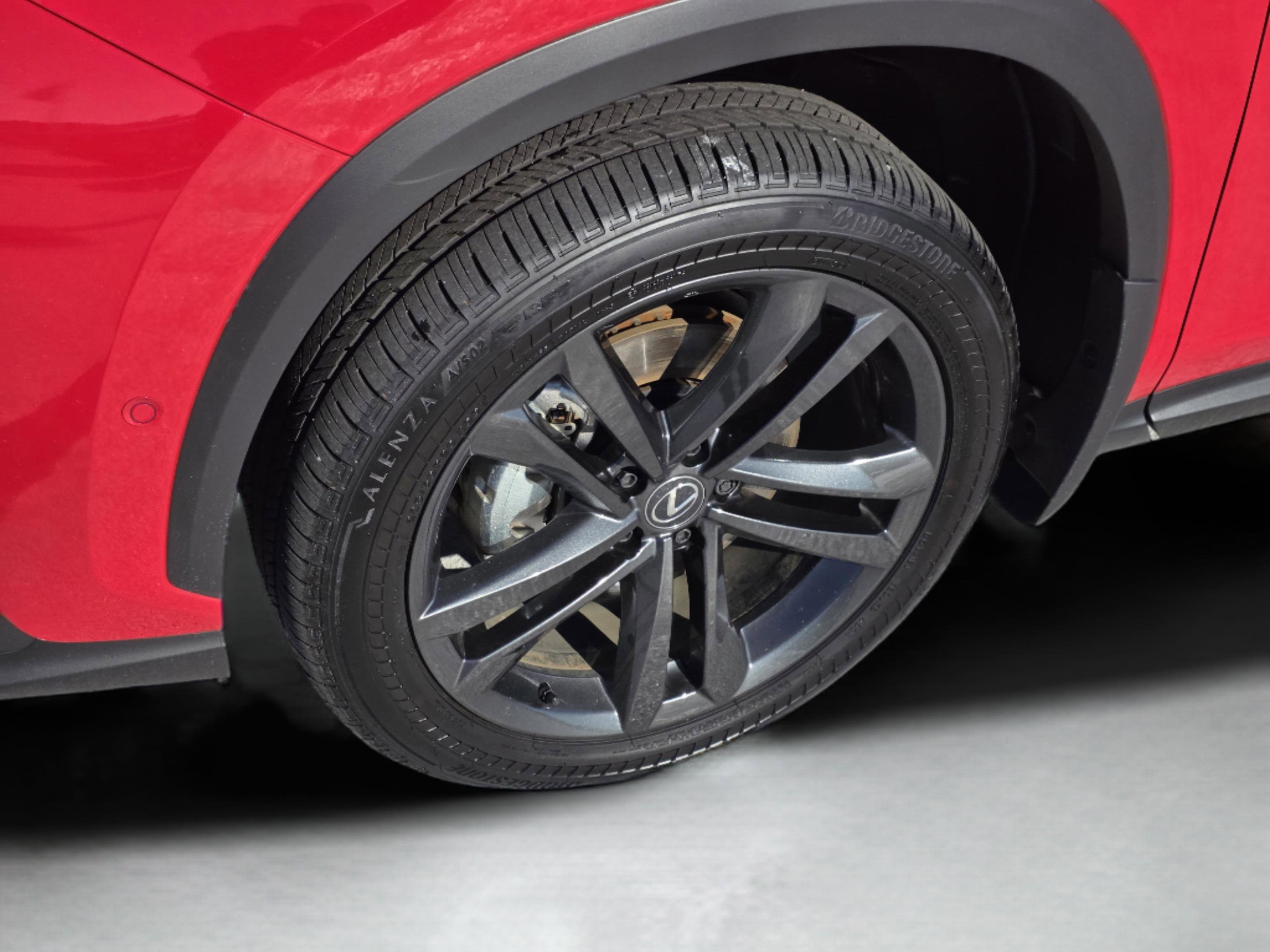 Used 2025 Lexus NX 450h+ AWD w/ Luxury Package image 30