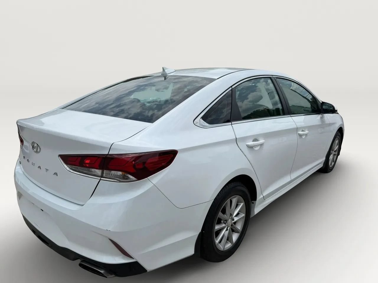 Used 2019 Hyundai Sonata SE FWD image 3