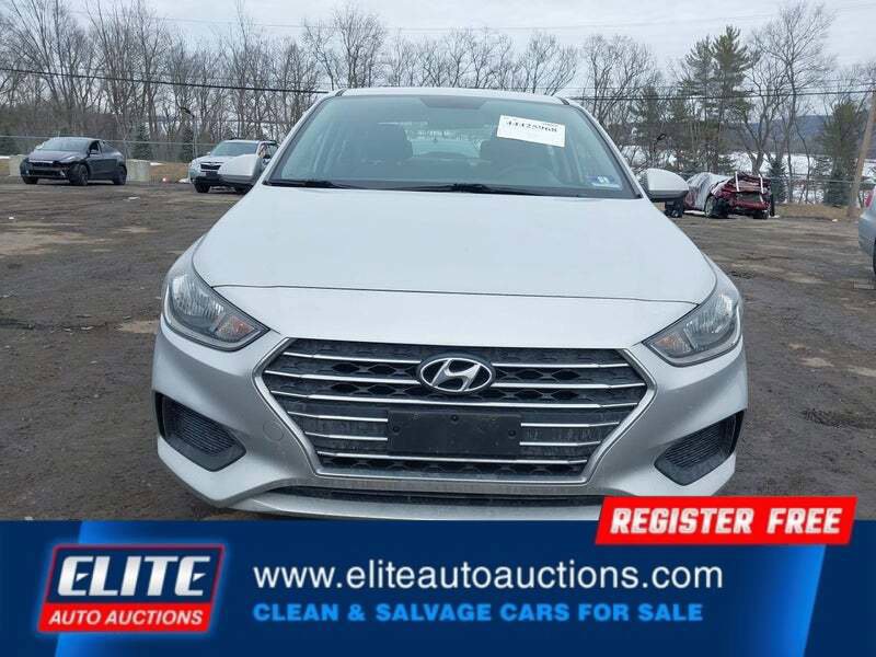 Used 2019 Hyundai Accent SE image 12