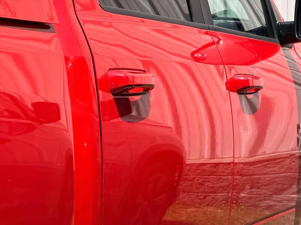 Used 2019 RAM 1500 Classic SLT AWD/4WD image 25