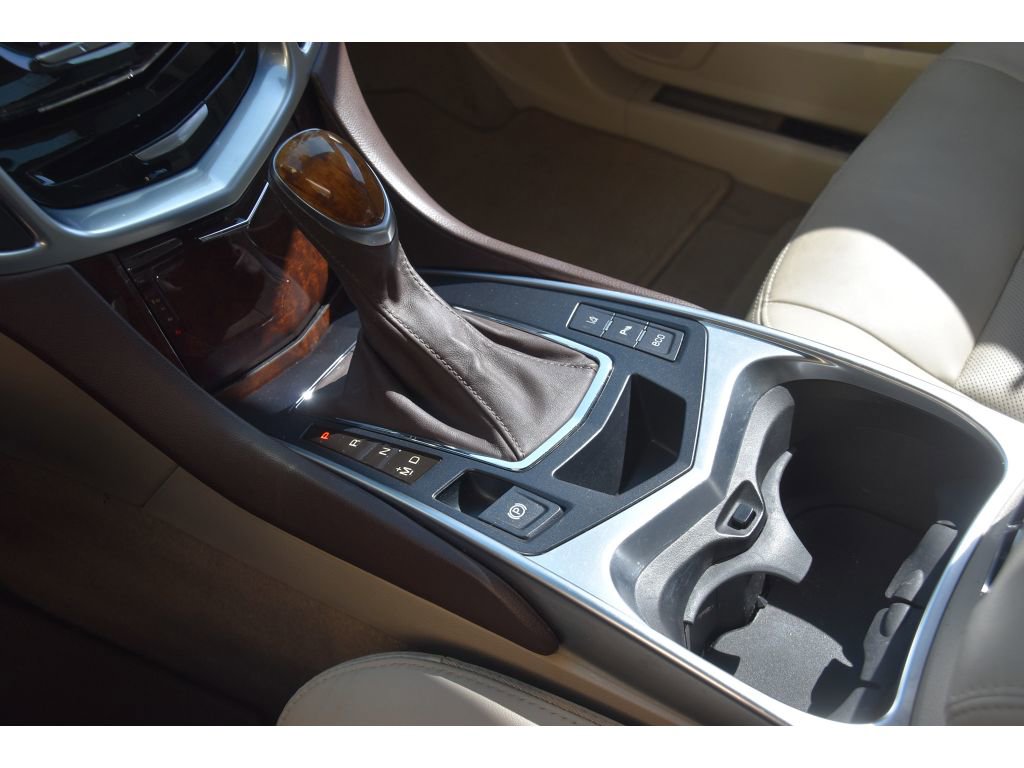 Used 2014 Cadillac SRX Luxury w/ Driver Awareness Package image 36