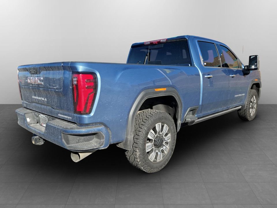 Used 2024 GMC Sierra 2500 Denali w/ Denali Reserve Package image 7