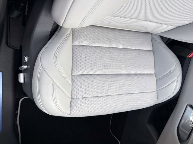 New 2026 Lincoln Nautilus Premier w/ Equipment Group 102A AWD/4WD image 18