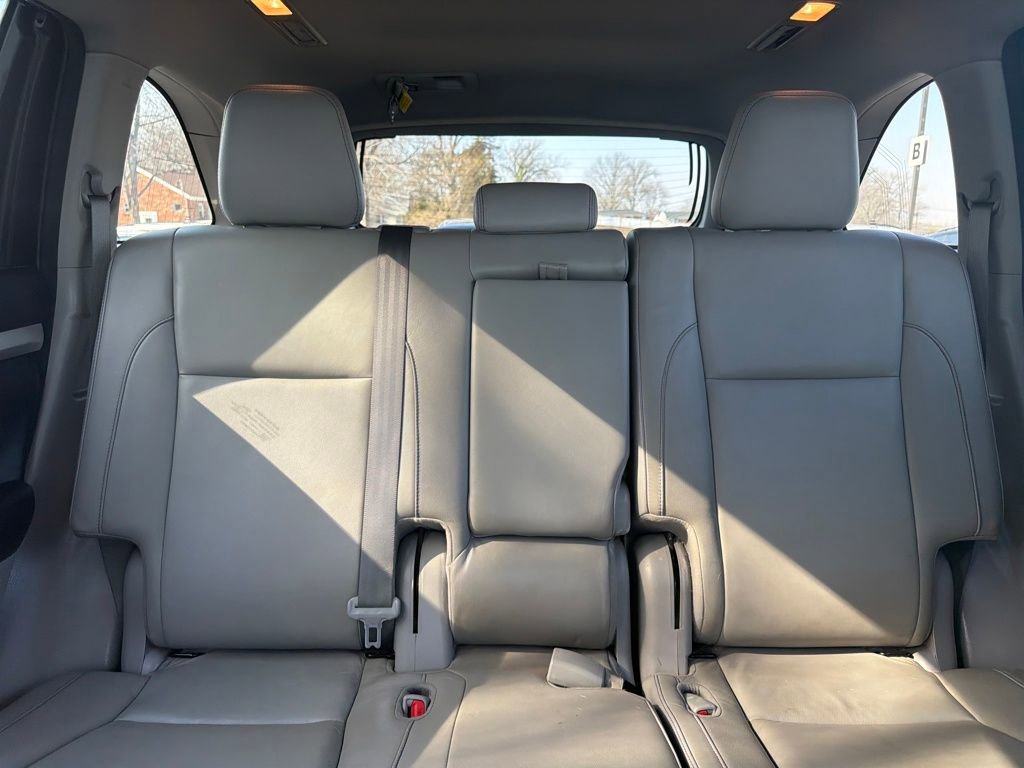 Used 2017 Toyota Highlander XLE image 36