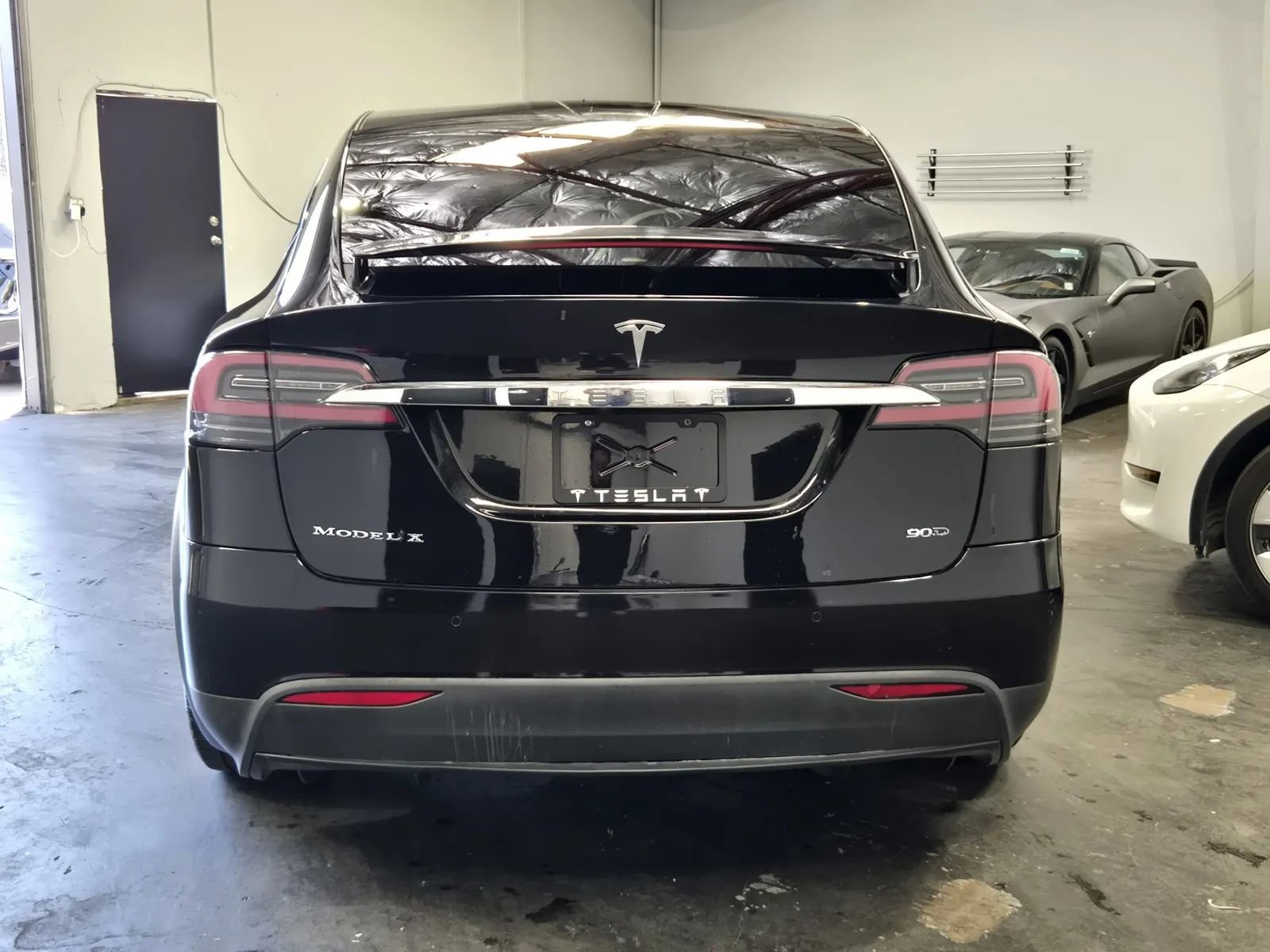 Used 2016 Tesla Model X 90D AWD/4WD image 3