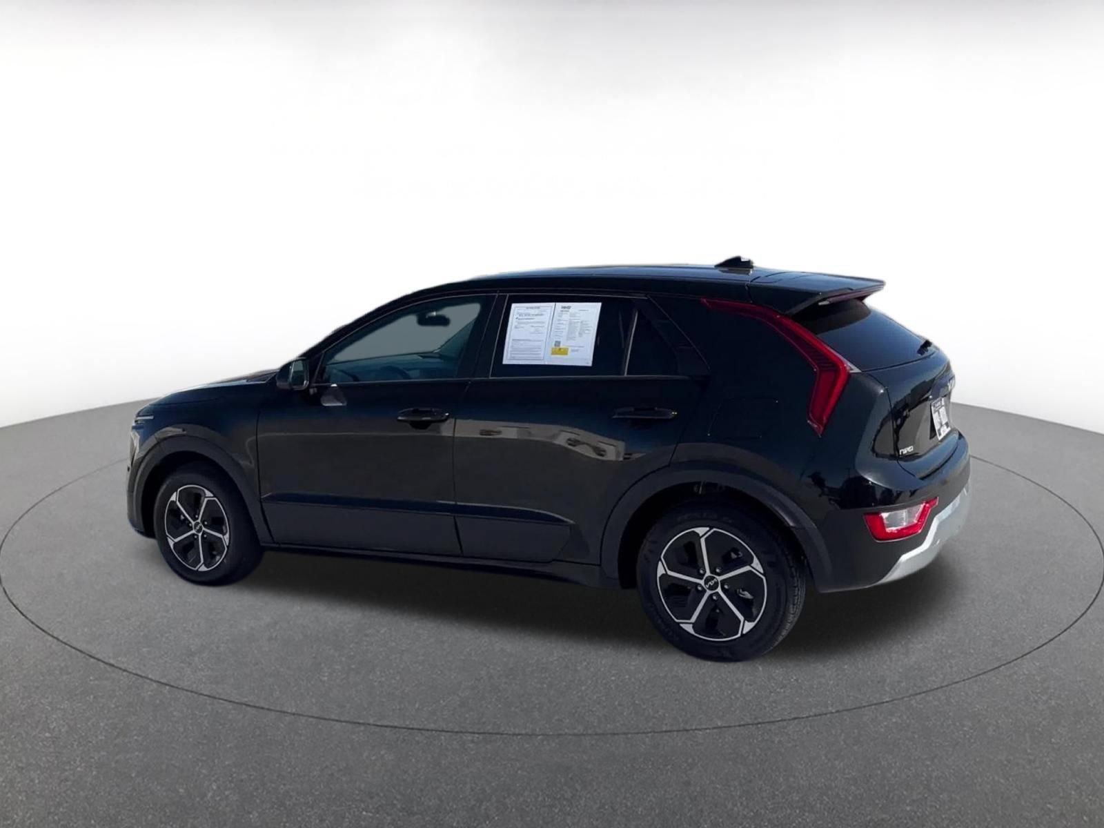 Used 2026 Kia Niro LX FWD image 10