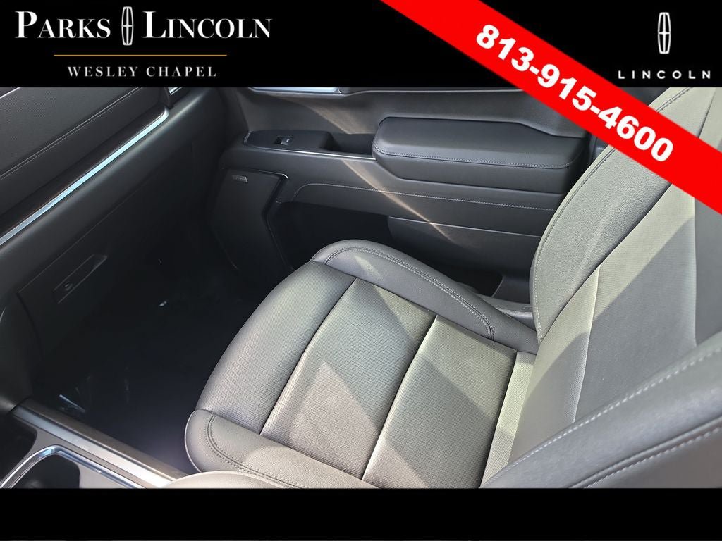 Used 2022 Chevrolet Silverado 1500 LTZ w/ Z71 Off-Road Package AWD/4WD image 13