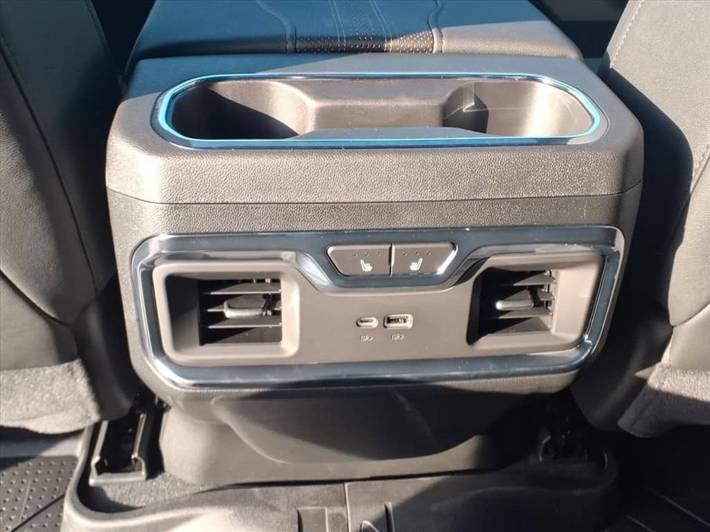 New 2026 Chevrolet Silverado 1500 High Country AWD/4WD image 19