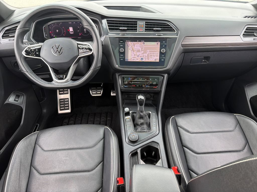 Certified 2022 Volkswagen Tiguan SEL R-Line AWD/4WD image 22