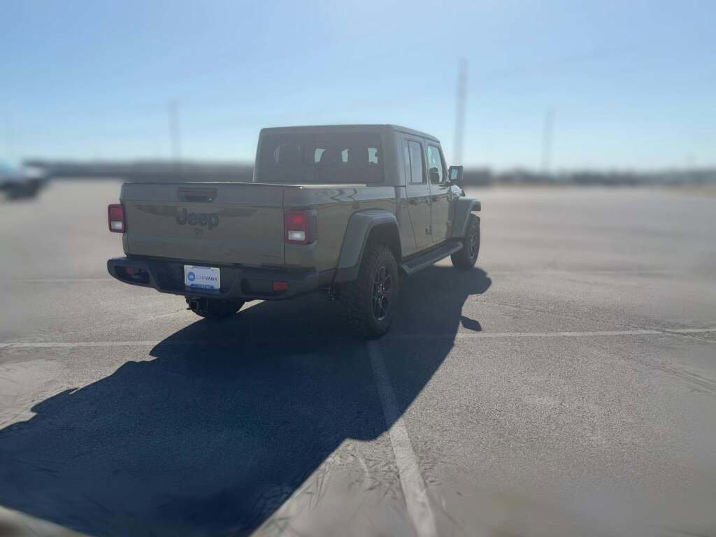 New 2025 Jeep Gladiator Sport image 11