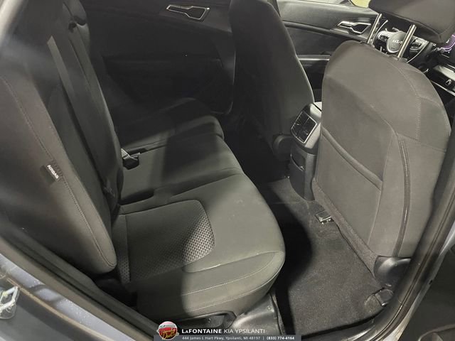 Used 2025 Kia Sportage LX image 19