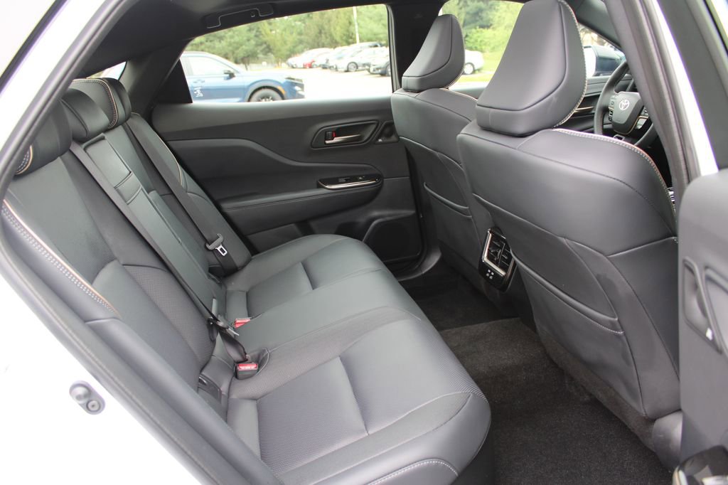 Used 2026 Toyota Crown Platinum image 14