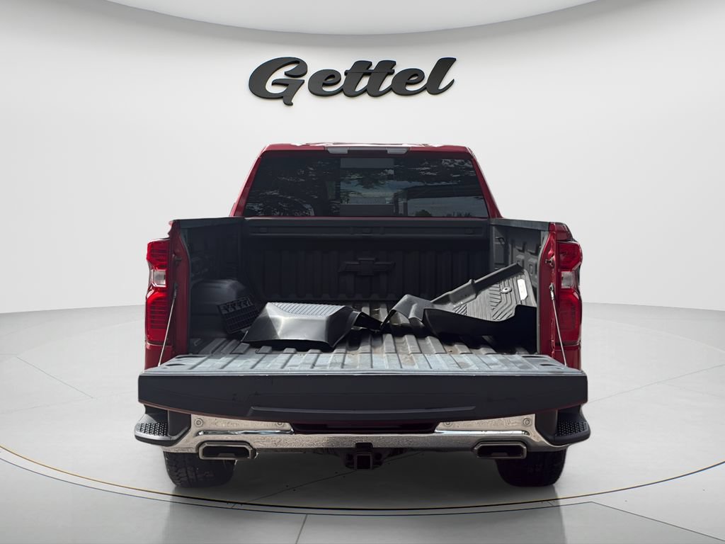 Used 2021 Chevrolet Silverado 1500 LT AWD/4WD image 6