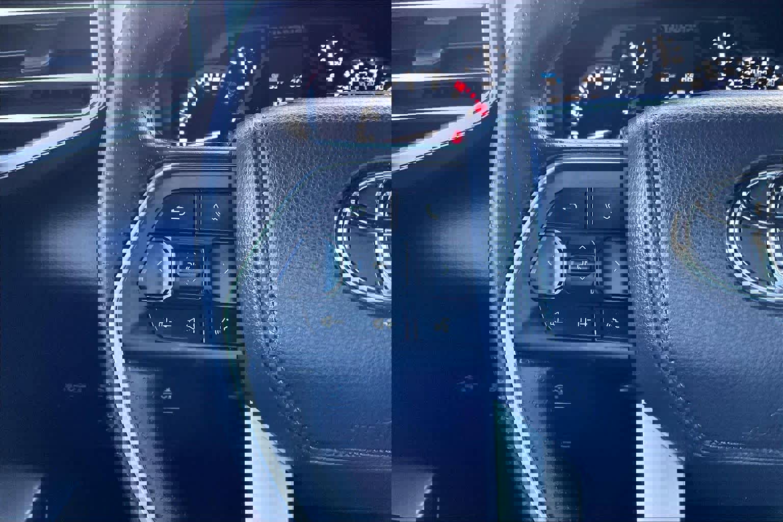 Used 2025 Toyota Tundra SR5 w/ SR5 Convenience Package image 23