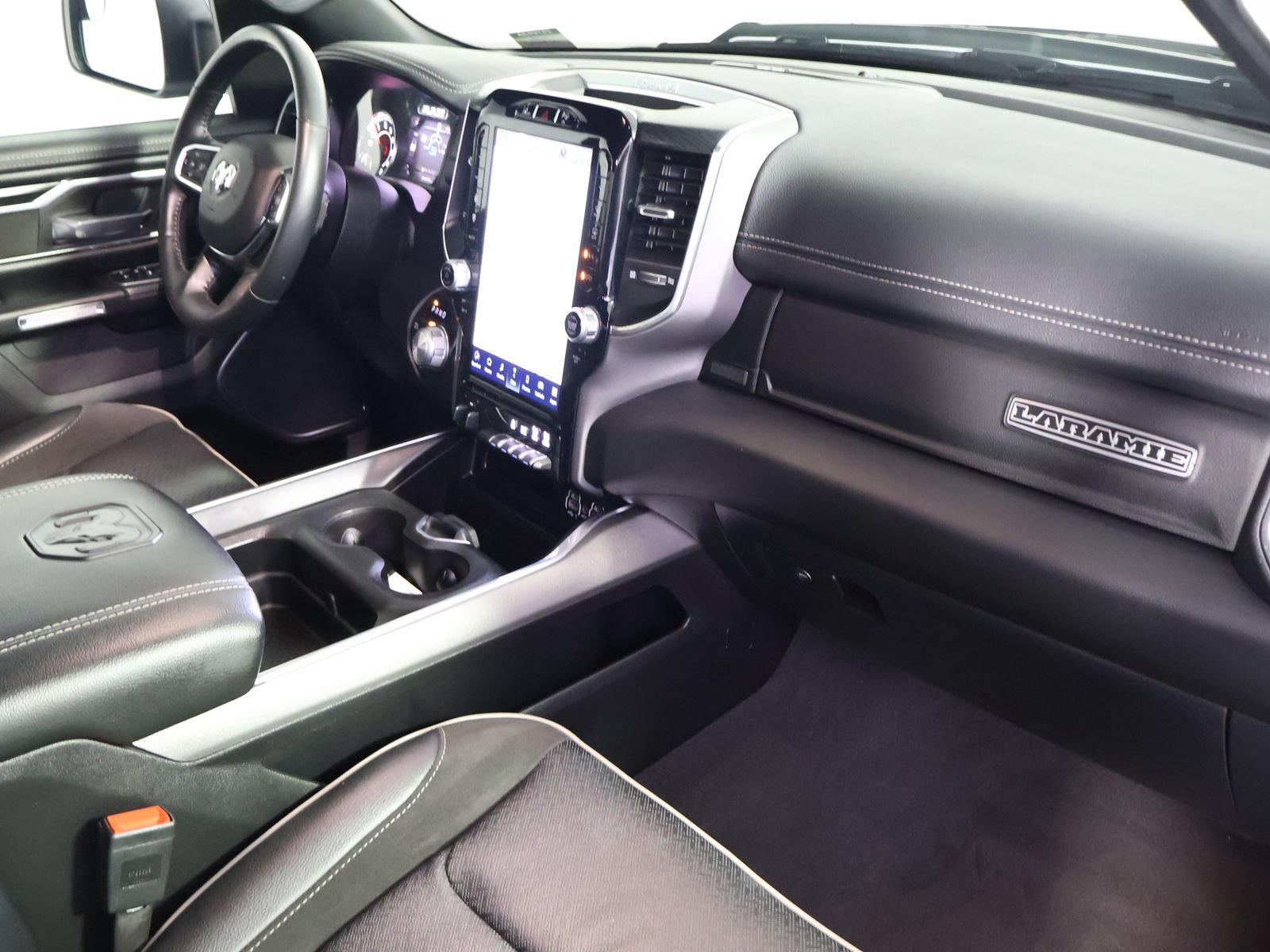 Used 2024 RAM 1500 Laramie AWD/4WD image 48
