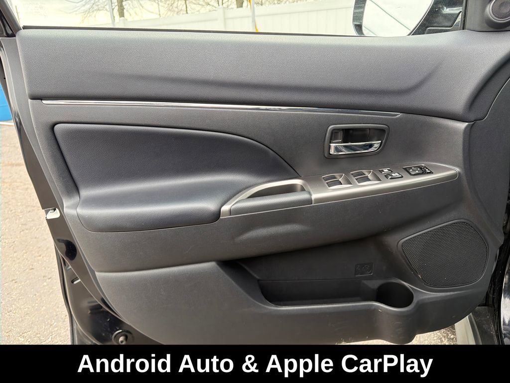 Used 2025 Mitsubishi Outlander Sport SE AWD/4WD image 11