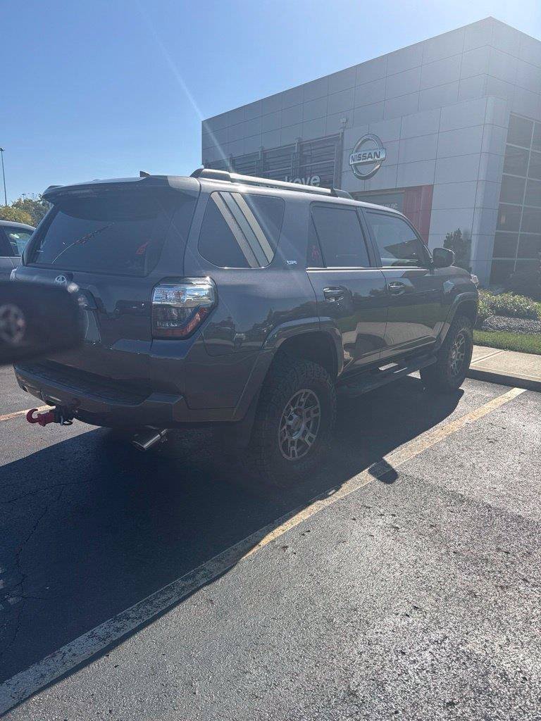 Used 2023 Toyota 4Runner SR5 AWD/4WD image 5